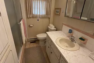 5121 9th St W, Bradenton, FL 34207 - Photo 5