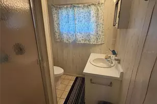 5121 9th St W, Bradenton, FL 34207 - Photo 7