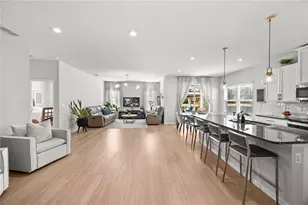 2274 Tudor Rose Dr, Sanford, FL 32773 - Photo 9