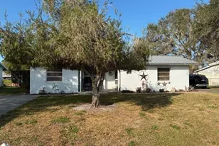 1915 SE 35th Ln, Okeechobee, FL 34974 - Photo 1