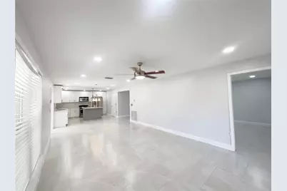 8286 Settlers Creek Loop, Lakeland, FL 33810 - Photo 13