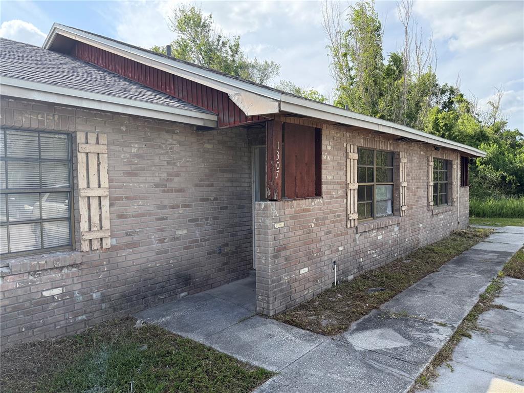 1305-1307 Fairway Dr - 1305-1307 Fairway Dr, Lakeland, FL 33801 Luxury Property | Jose Angel Pina