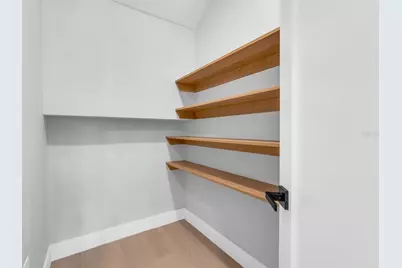 33 S Graham Avenue, Orlando, FL 32803 - Photo 23