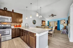 3204 Tidewater Dr, Kissimmee, FL 34743 - Photo 5