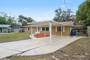 803 Carol Ct, Tavares, FL 32778 - Photo 3