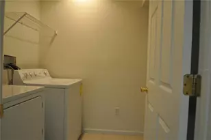 737 Crest Pines Dr, Orlando, FL 32828 - Photo 9