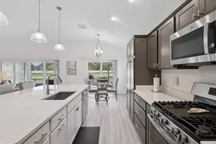 7492 Far Hills Loop, The Villages, FL 34762 - Photo 27