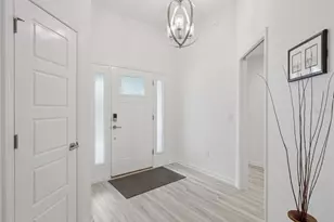 7492 Far Hills Loop, The Villages, FL 34762 - Photo 15