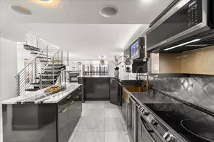 530 E Central Blvd, Orlando, FL 32801 - Photo 17