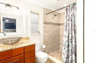 7245 Pleasant Dr, Orlando, FL 32818 - Photo 9