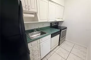 738 Ridenhour Cir, Orlando, FL 32809 - Photo 3