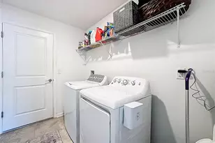 6952 Dilly Lake Ave, Groveland, FL 34736 - Photo 37