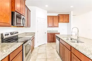 1723 Musgrass Cir, Melbourne, FL 32904 - Photo 9