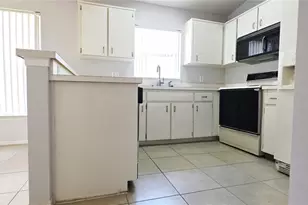 7960 Soft Pine Cir, Orlando, FL 32825 - Photo 9