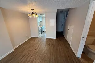 5120 Temple Heights Rd, Tampa, FL 33617 - Photo 9