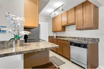 2990 Plaza Terrace Drive #2990, Orlando, FL 32803 - Photo 9