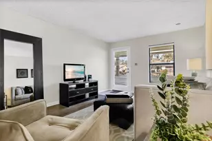 2990 Plaza Terrace Dr, Orlando, FL 32803 - Photo 5