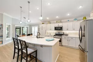 2140 Biller Cir, The Villages, FL 32163 - Photo 9