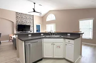 353 Kensington Dr, Davenport, FL 33897 - Photo 5