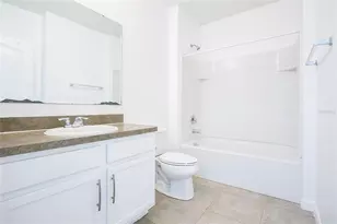 7806 Tanbier Dr, Orlando, FL 32818 - Photo 9