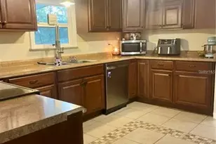 8809 Treasure Island Rd, Leesburg, FL 34788 - Photo 13