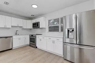 1052 Peter Rd, Daytona Beach, FL 32114 - Photo 9