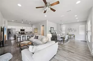 135 E Crystal Lake St, Orlando, FL 32806 - Photo 5
