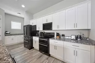 135 E Crystal Lake St, Orlando, FL 32806 - Photo 13