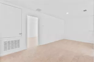 6424 Domizio Dr, Winter Haven, FL 33884 - Photo 7