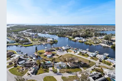 105 12th Street SW, Ruskin, FL 33570 - Photo 9