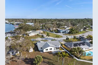 105 12th Street SW, Ruskin, FL 33570 - Photo 17