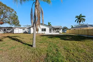 105 12th St SW, Ruskin, FL 33570 - Photo 23