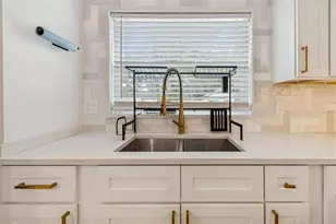 1102 E River Cove St, Tampa, FL 33604 - Photo 33