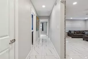 1102 E River Cove St, Tampa, FL 33604 - Photo 11