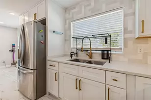 1102 E River Cove St, Tampa, FL 33604 - Photo 31