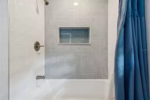 1102 E River Cove St, Tampa, FL 33604 - Photo 9