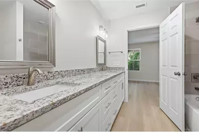 2447 SE 10th Avenue, Gainesville, FL 32641 - Photo 17