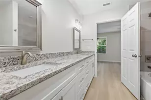 2447 SE 10th Ave, Gainesville, FL 32641 - Photo 17