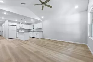 2447 SE 10th Ave, Gainesville, FL 32641 - Photo 7