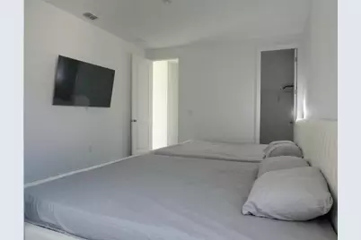 10329 Peebles St, Orlando, FL 32827 - Photo 7