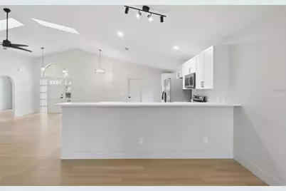 1071 Kelly Creek Circle, Oviedo, FL 32765 - Photo 13