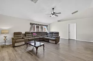 2212 Lake Pointe Cir, Leesburg, FL 34748 - Photo 19