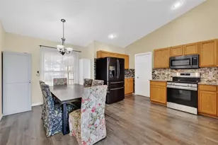 2212 Lake Pointe Cir, Leesburg, FL 34748 - Photo 21