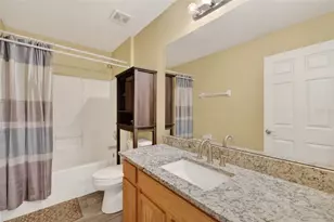 2212 Lake Pointe Cir, Leesburg, FL 34748 - Photo 9