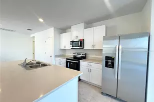 3201 Viceroy Ct, Kissimmee, FL 34759 - Photo 5