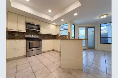 16116 Gardendale Drive, Tampa, FL 33624 - Photo 13