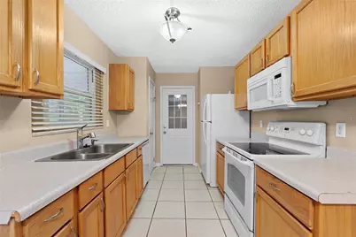 102 Camphorwood Court, Winter Springs, FL 32708 - Photo 13