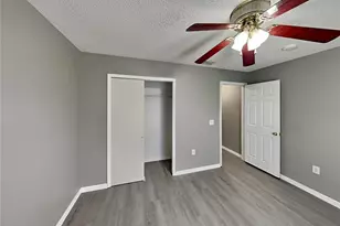 240 Dalton Dr, Kissimmee, FL 34758 - Photo 9