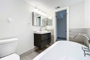 470 W Par St, Orlando, FL 32804 - Photo 31