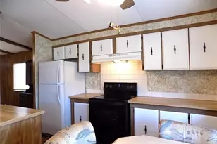 9085 Jupiter Dr, Saint Cloud, FL 34773 - Photo 11